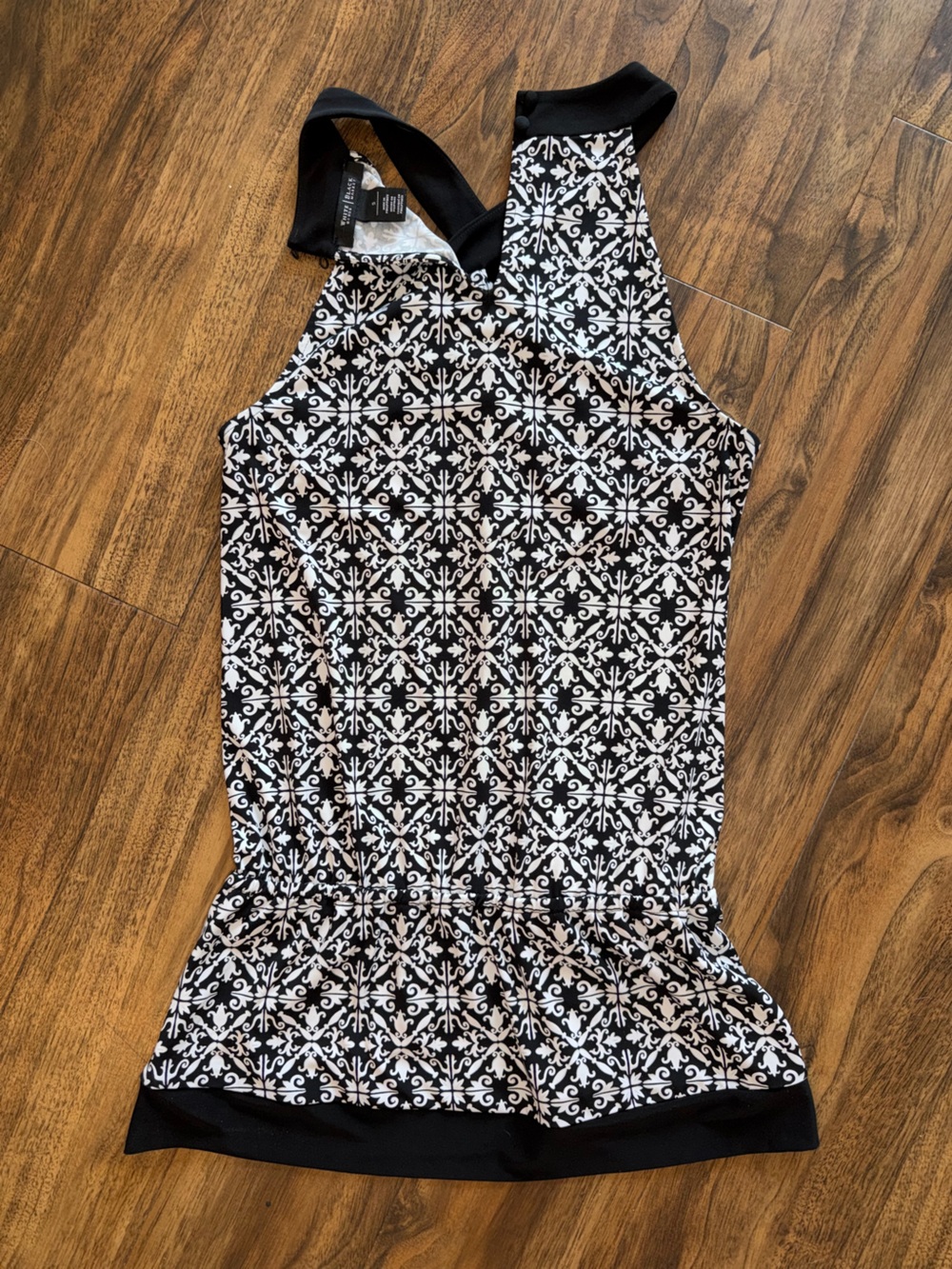 WHBM Printed Halter Tank - Picture 5 of 6
